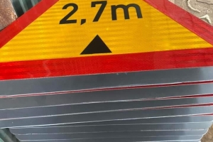 BIỂN BÁO GIAO THÔNG HÌNH TAM GIÁC